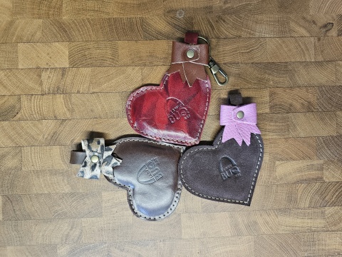 Leather heart pendant