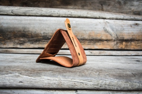 Leather card holder personalization