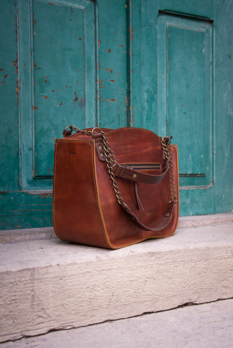 Leather bag Kuferek ginger color