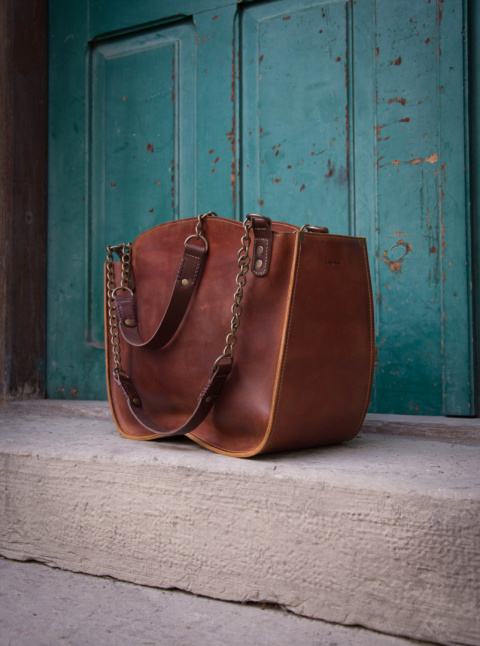 Leather bag Kuferek ginger color