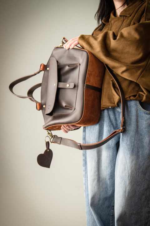 Torba skórzana i zamszowa Kuferek kolor brązowy nowa kolekcja