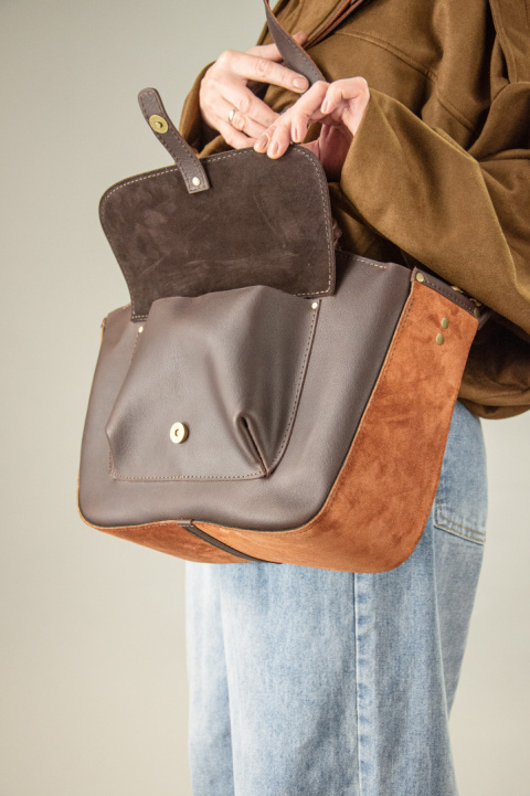 Torba skórzana i zamszowa Kuferek kolor brązowy nowa kolekcja