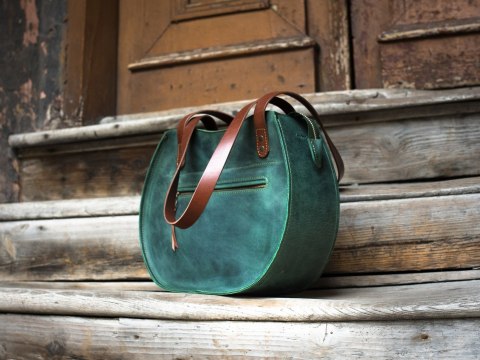 Leather bag Basia color green