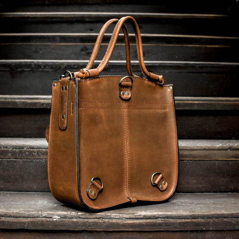 Torebka skórzana Elaine kolor brązowy z funkcja plecaka