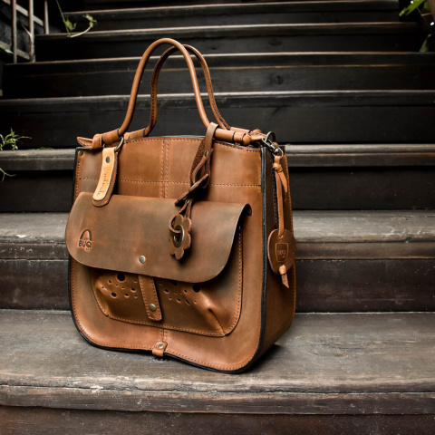 Torebka skórzana Elaine kolor brązowy z funkcja plecaka