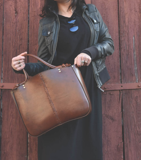 Elaine leather handbag large size brown color