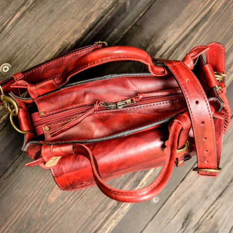 Leather bag Elaine red color