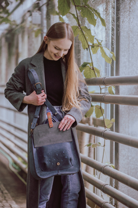 Leather bag Elaine color navy blue