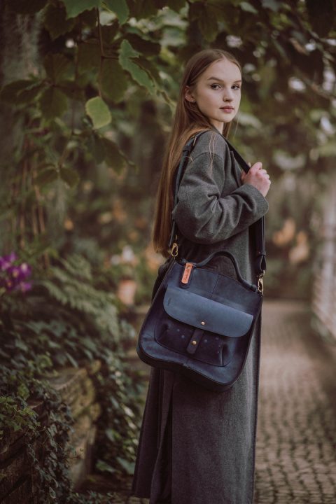 Leather bag Elaine color navy blue