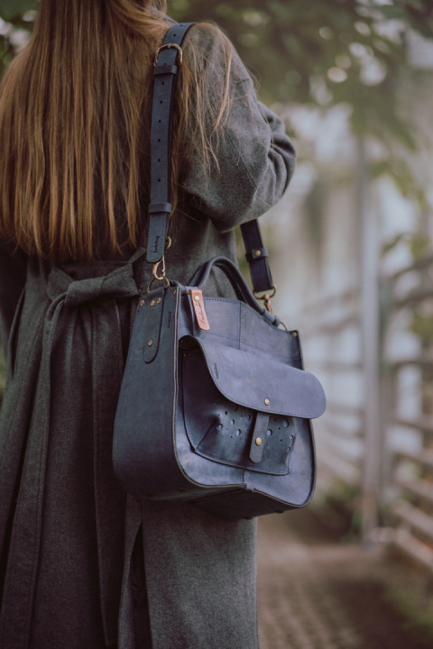 Leather bag Elaine color navy blue