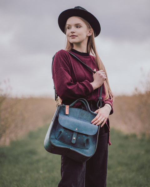 Leather bag Elaine color navy blue