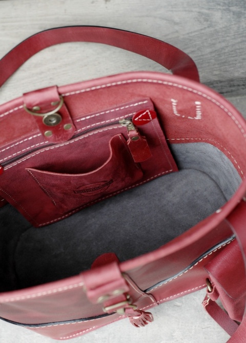 Torebka skórzana Julia w kolorze malinowym