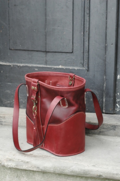 Torebka skórzana Julia w kolorze malinowym