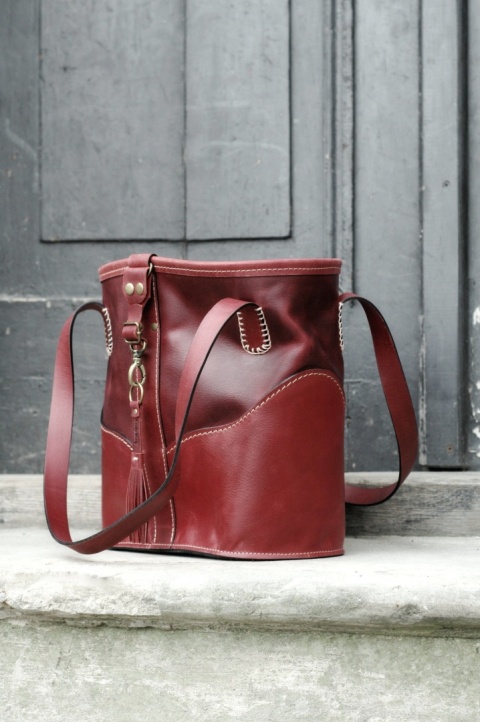 Torebka skórzana Julia w kolorze malinowym