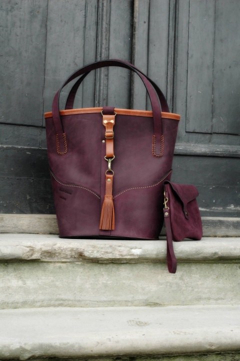 Torebka skórzana Julia w kolorze śliwkowym