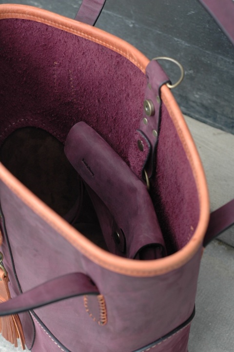 Torebka skórzana Julia w kolorze śliwkowym