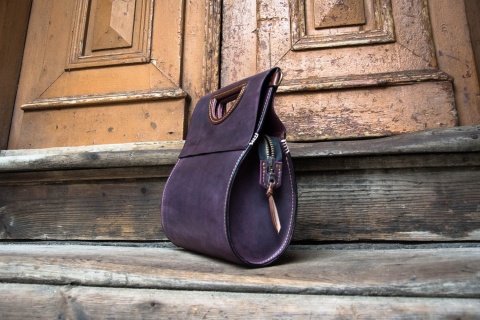 Torebka skórzana Łezka kolor śliwkowy