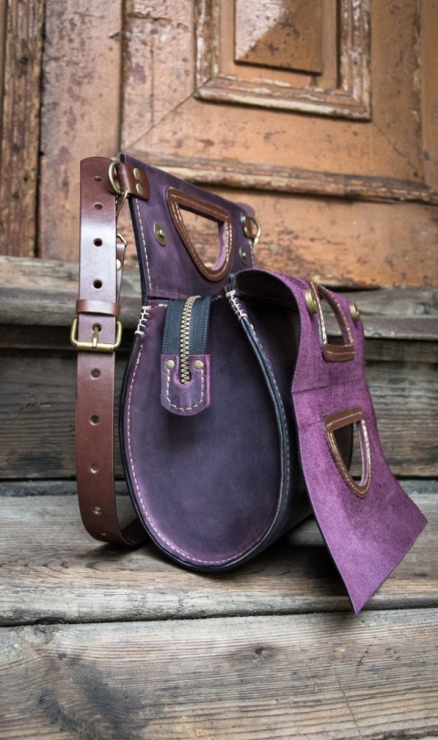 Torebka skórzana Łezka kolor śliwkowy