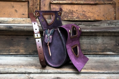 Torebka skórzana Łezka kolor śliwkowy